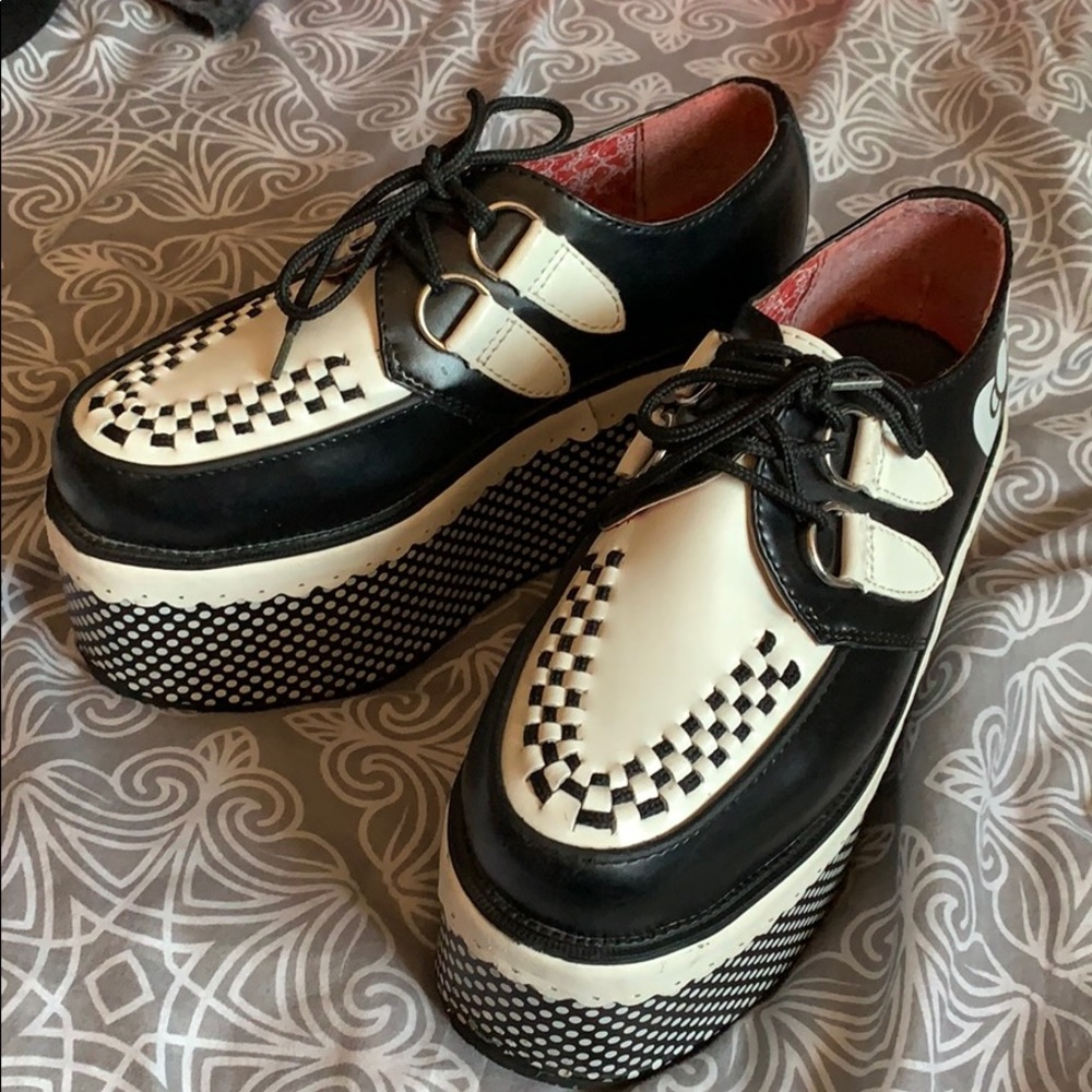 Hello Kitty X TUK Polka Dot creepers